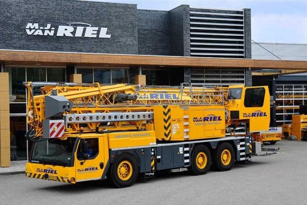 38,5_meter_mobiele_torenkraan[1]